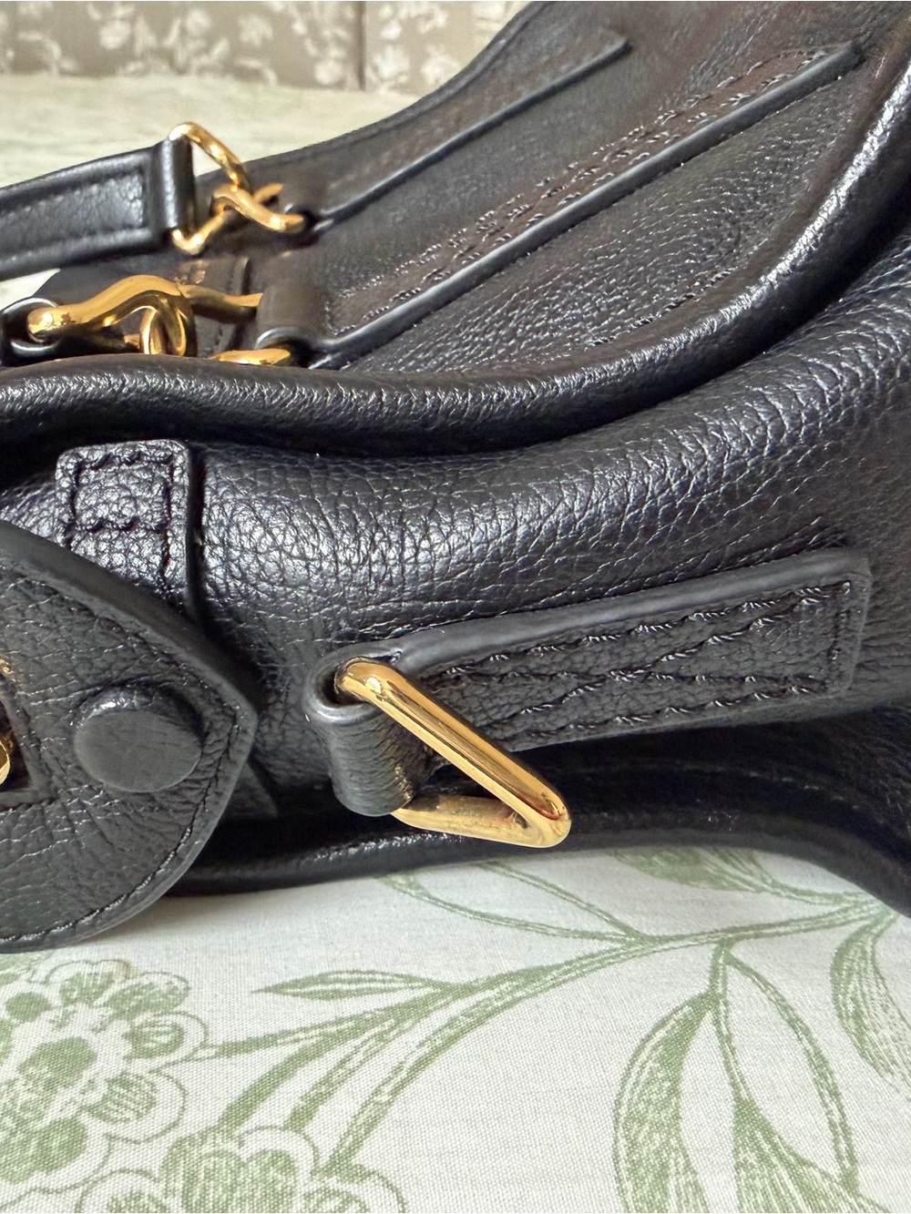 Marc Jacobs Black Pebbled Leather Wellington Satchel with Gold Hardware with COA - Picture 11 of 16